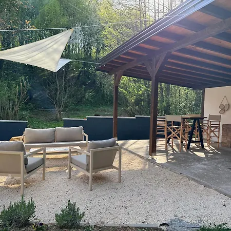 Maca - Vikendica Sa Bazenom Casa de Férias *